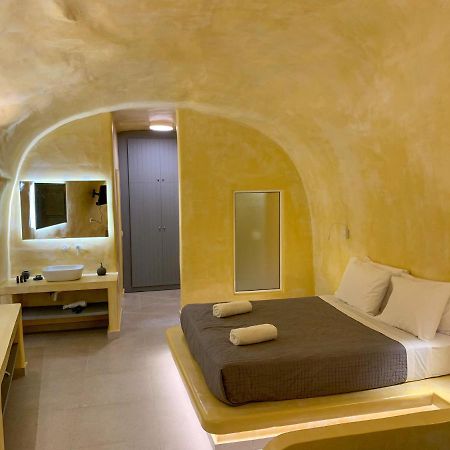 M Residence Santorini Conelia Cave Fira  Dış mekan fotoğraf