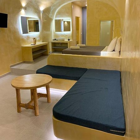 M Residence Santorini Conelia Cave Fira  Dış mekan fotoğraf