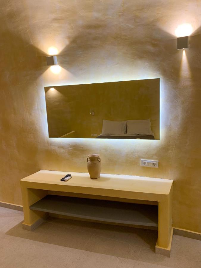 M Residence Santorini Conelia Cave Fira  Dış mekan fotoğraf